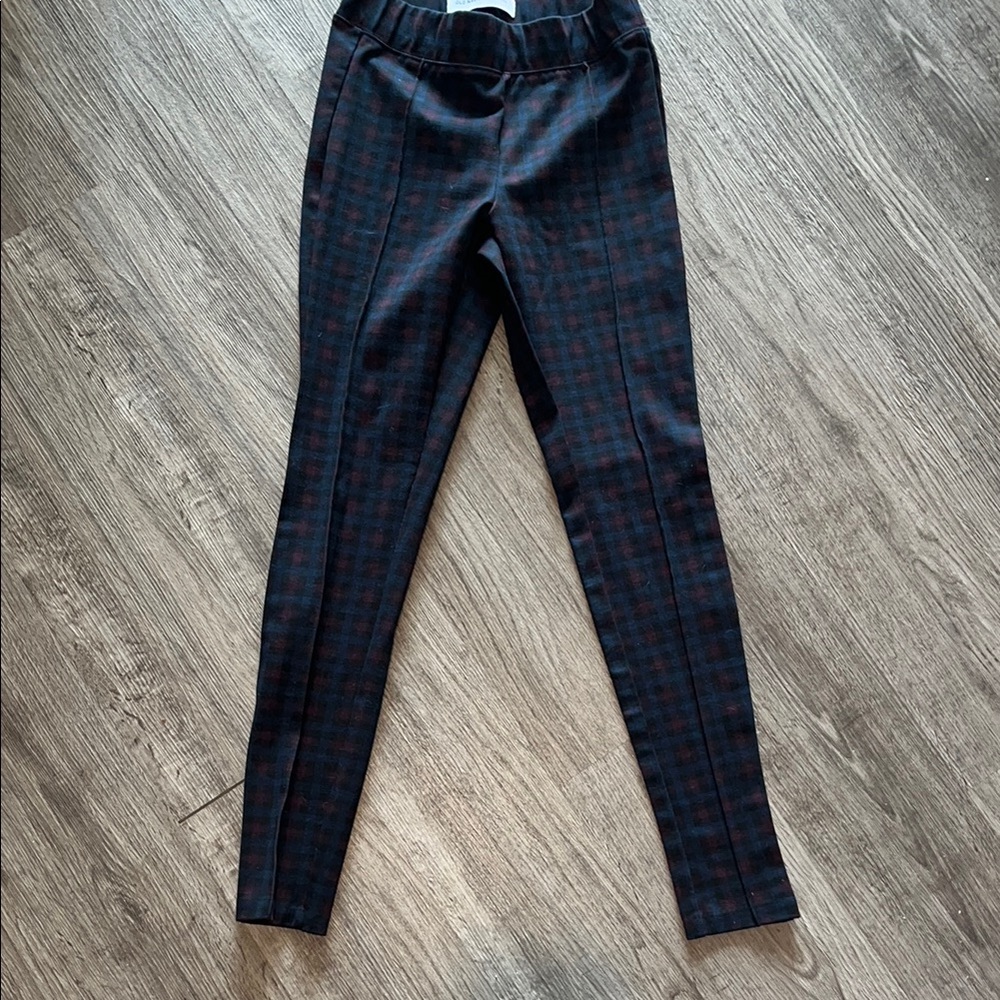Old Navy Black and Red Jeggings Slim Fit